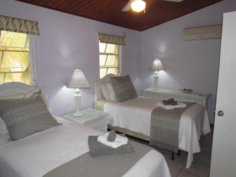 Hbk Villas At Jolly Harbour Extérieur photo